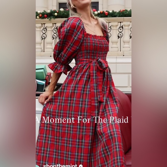 Mistletoe Plaid Dress - Picture 2 of 7
